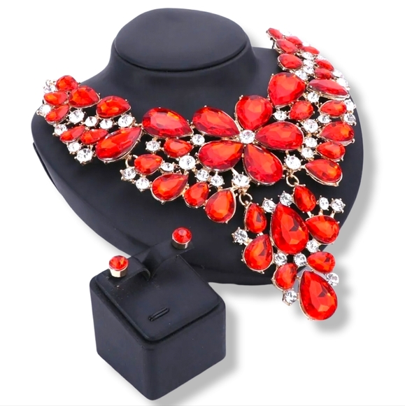 18k gold plated red crystal flower necklace earrings set - Picture 4 of 12